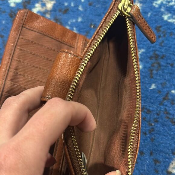 Fossil Brown Leather Wallet - Picture 8 of 11